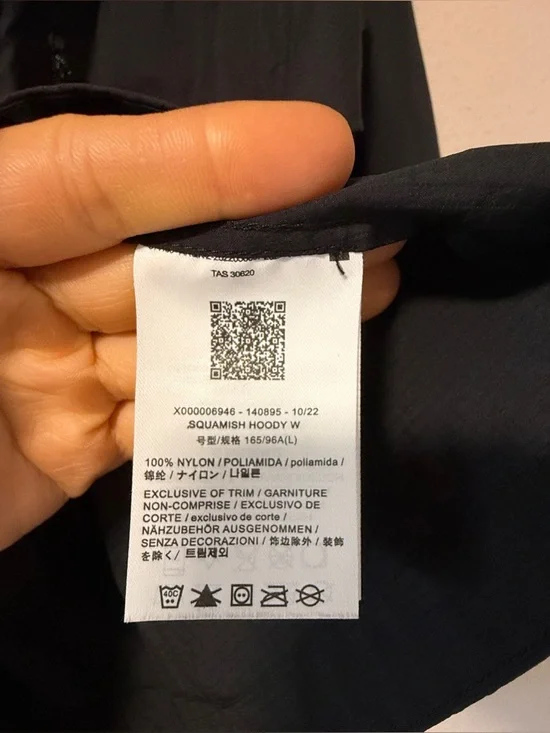 Arc'teryx Squamish Hoody Black L Lightweight Windbreaker Water Repellent Shell - Picture 8 of 8